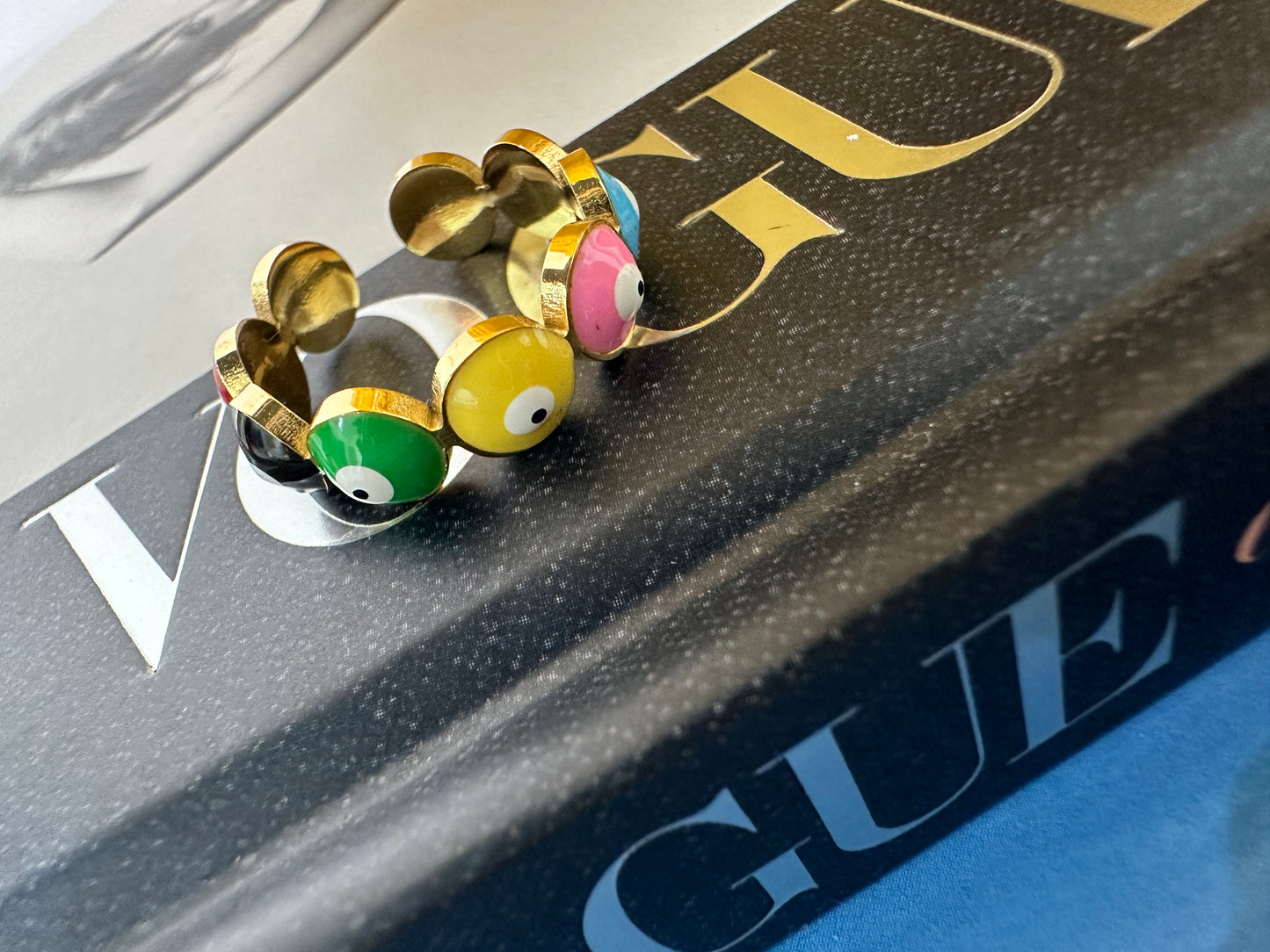 Colored Eyes Ring