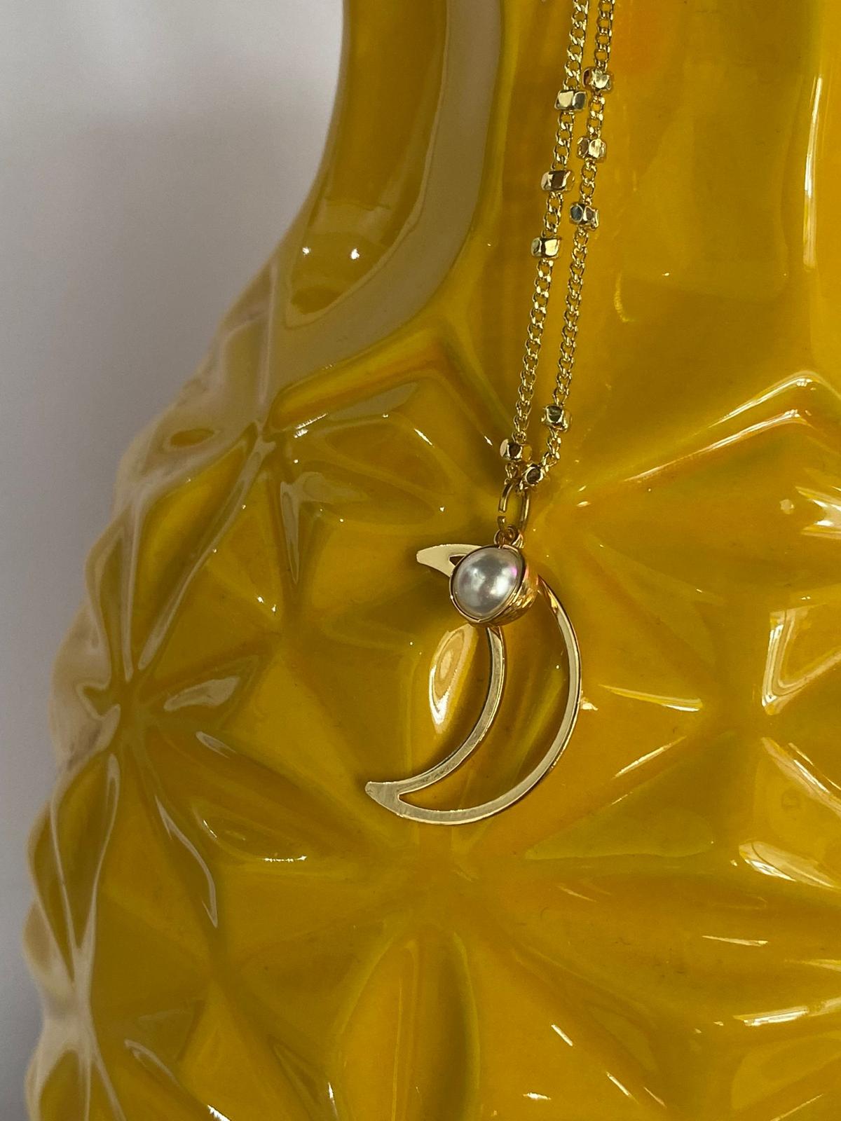 Moon Pearl Necklace